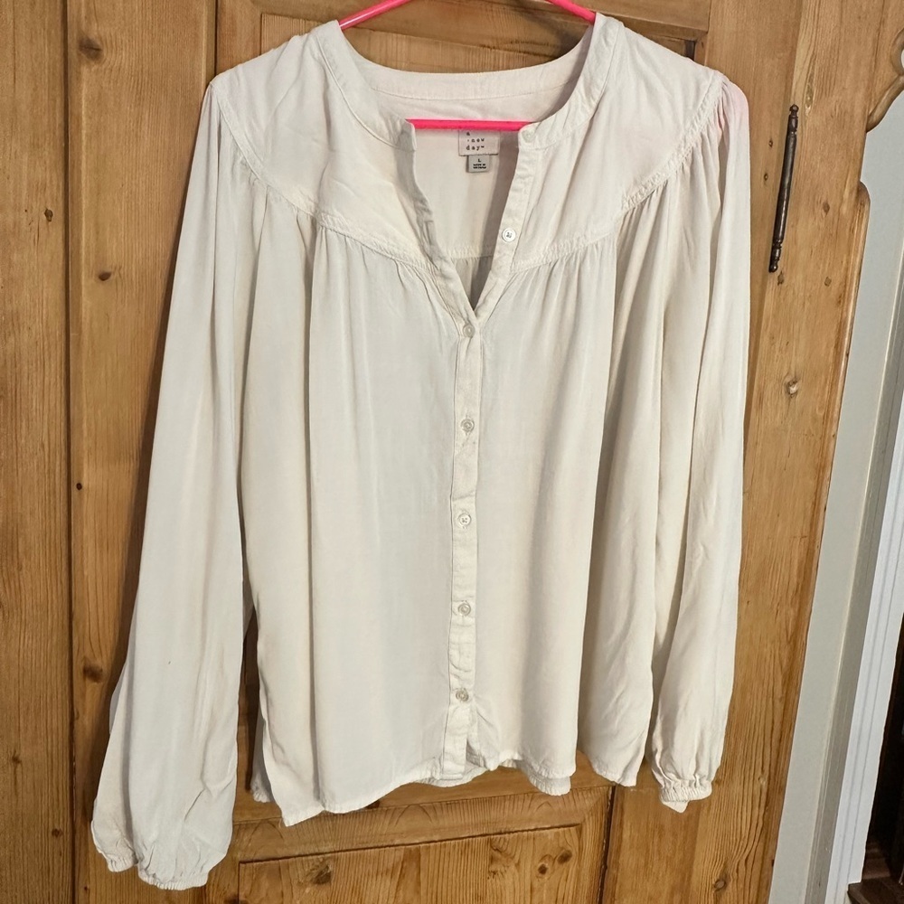 A New Day Creamy White Blouse Lightweight Long Sleeved Size Large
